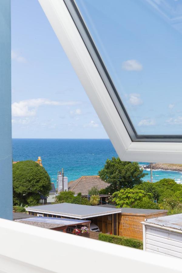 Апартаменты Seabreeze 3 - Seaview & Parking Сент-Айвс Экстерьер фото