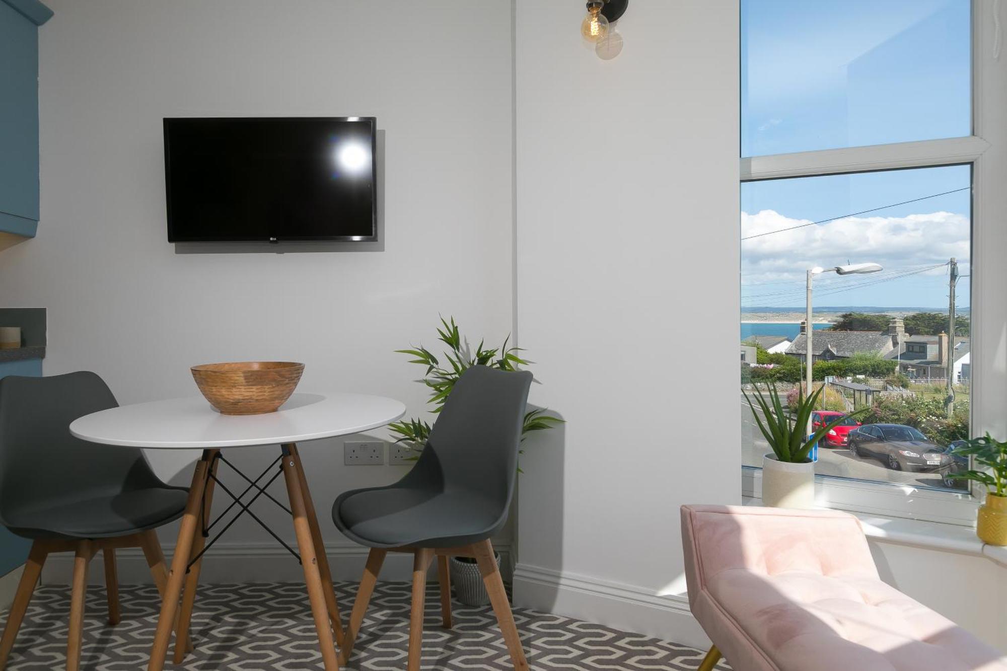 Апартаменты Seabreeze 3 - Seaview & Parking Сент-Айвс Экстерьер фото